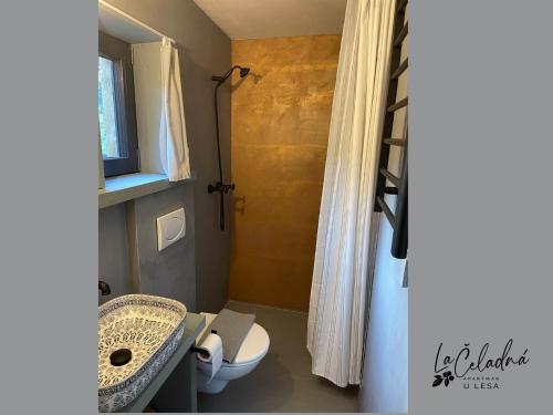 Ένα μπάνιο στο LaČeladná - lázně ducha