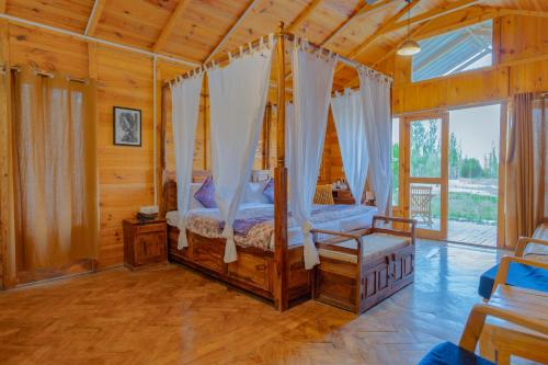 Llit o llits en una habitació de Nubra Ecolodge