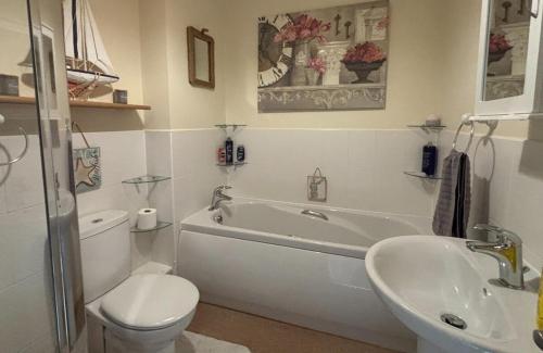 Vannituba majutusasutuses A House in the Village