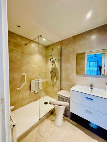 Très bel appartement - Coeur de ville et plages