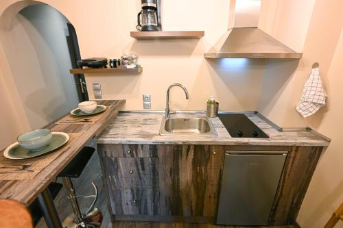 Kallithea Cozy Stonewall Studios