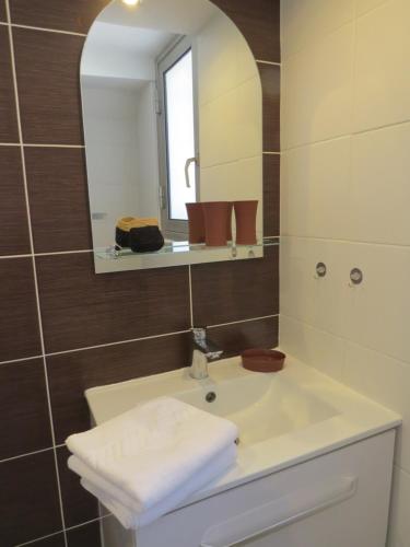 Koupelna v ubytování Le Castel Home Nîmes