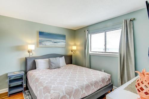 Postel nebo postele na pokoji v ubytování Hilton Head Resort 4413
