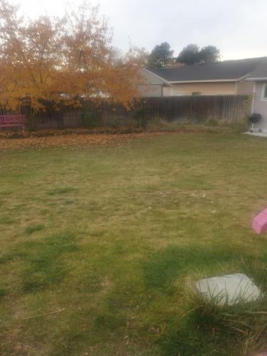 Κήπος έξω από το Great motherlaw apartments with your own entrance!