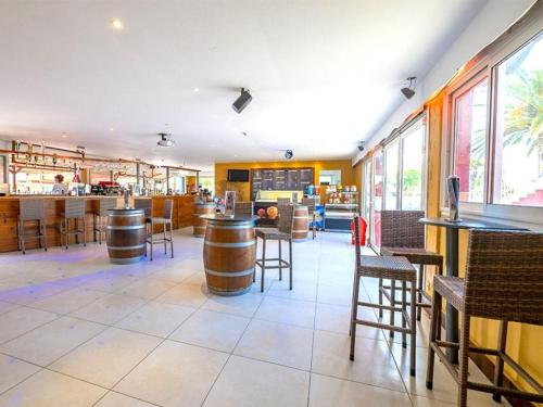 Restaurace v ubytování Mobil-home Torreilles-plage - Camping 5 Etoiles Le Marisol