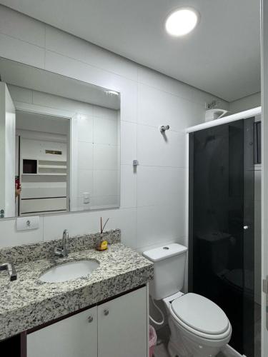 Ένα μπάνιο στο Meu cantinho em Caiobá!