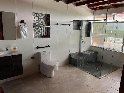 Phòng tắm tại Colombia Escape - Cafe Acapulco Extasis