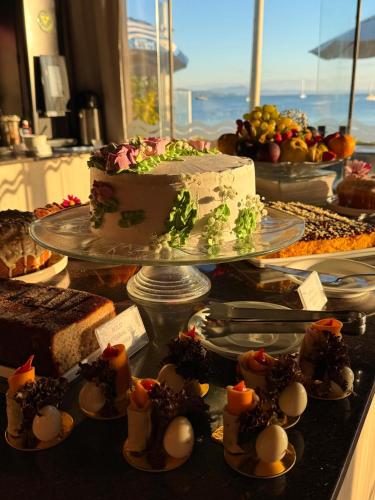 Đồ ăn tại/gần khách sạn căn hộ