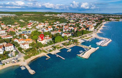 1 Bedroom Lovely Apartment In Turanj
