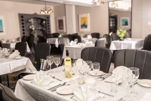 Restaurace v ubytování Óstán Loch Altan