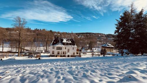 Afbeelding uit fotogalerij van frankys cafe in Bärenstein