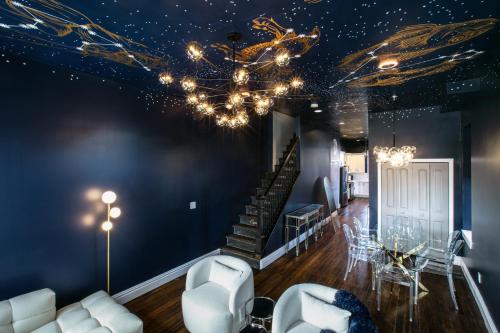 Gallery image of The Celestial House by StayLage in Saint Louis