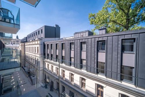 Το κτήριο όπου στεγάζεται  το διαμέρισμα