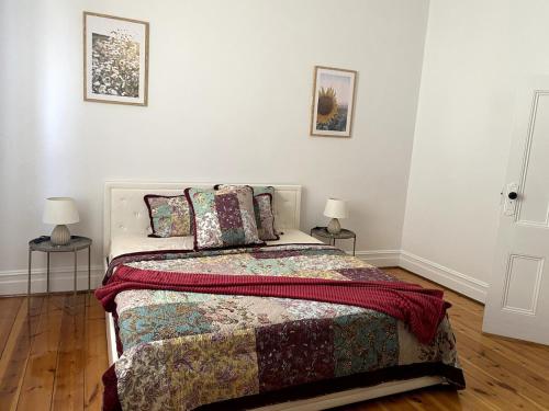 Voodi või voodid majutusasutuse Glenelg - Charmer toas