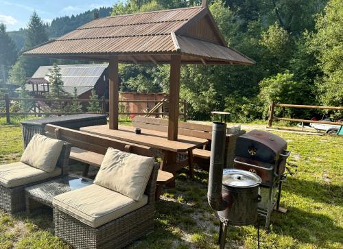 Jánošíkův pramen - celá horská wellness chata