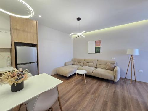 Prayla Luxury 2BD Apartment at Delijorgji