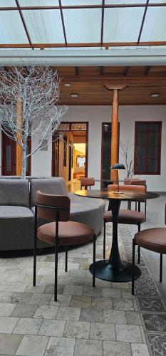 Χώρος καθιστικού στο Hotel Plaza San Sebastian