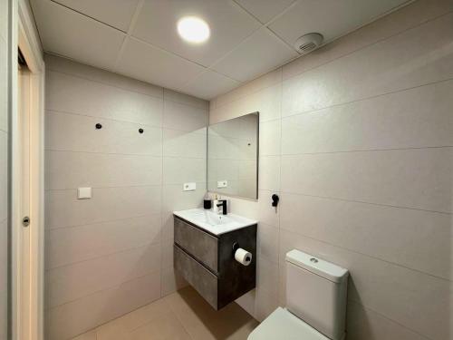 Ένα μπάνιο στο 1º línea de playa con vistas, piscina & parking