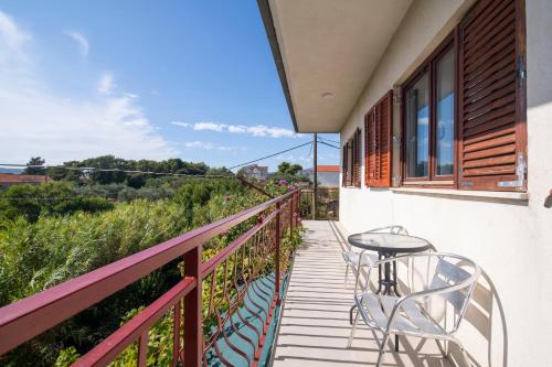 Apartments with parking space Kastel Stafilic, Kastela - 24918