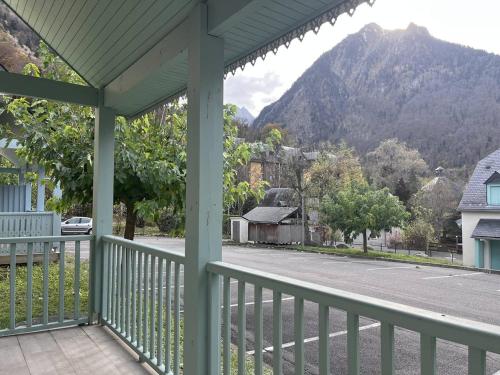 Chalet familial pour 10 pers. avec parking à Cauterets - FR-1-812-150