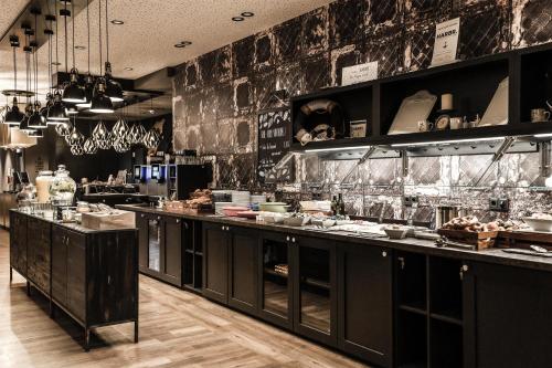 Jídlo v hotelu nebo okolí