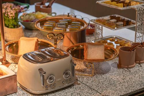 Jídlo v hotelu nebo okolí