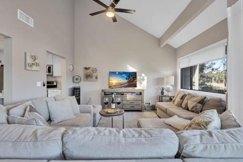265 Turnberry Villa photo 16