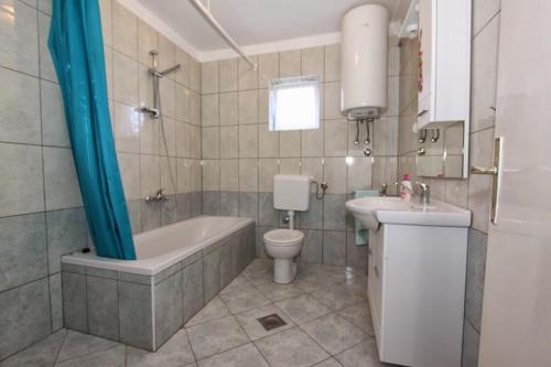 Kúpeľňa v ubytovaní Apartment Stanka-Rab