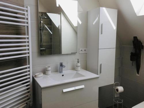 Koupelna v ubytování Lou Niou De Ribillou