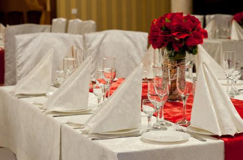 Εστιατόριο ή άλλο μέρος για φαγητό στο Hotel Koral