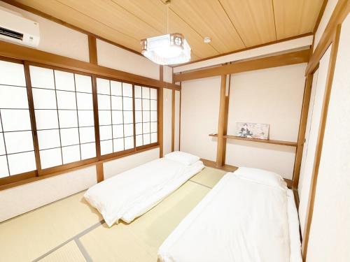 Osaka Large House 13Guests 5BR 3Bath 3Shower