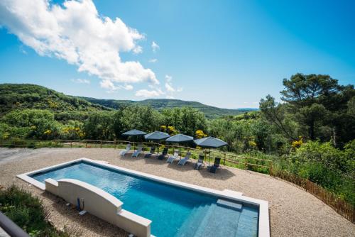 En generel udsigt til bjerge eller udsigt til bjerge taget fra villaen