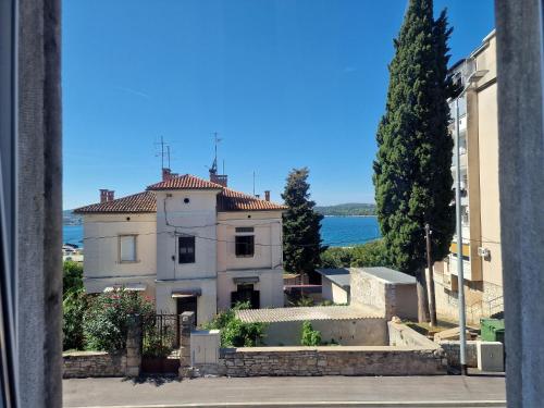 Studio apartman OLI