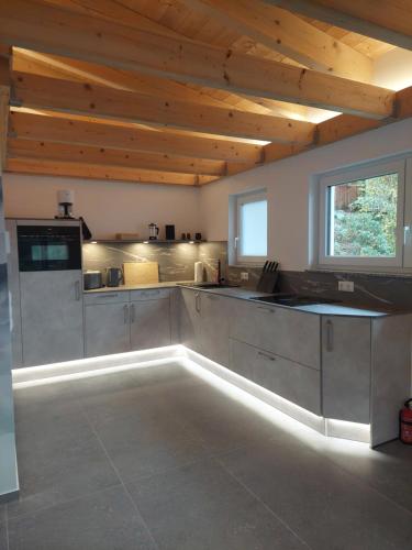 Kuchyň nebo kuchyňský kout v ubytování Saale-Panorama