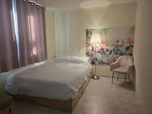 Postel nebo postele na pokoji v ubytování K Story House LOVE HAPPY