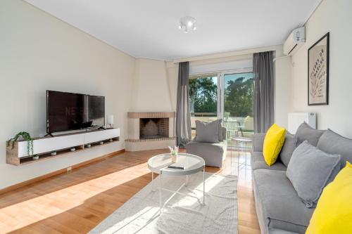 One North Living - Marousi - Omorfokklisias 27 by K&M