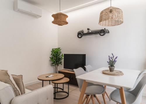 Comfortable charming - 2 Bdrs 2 Baths -Ventas