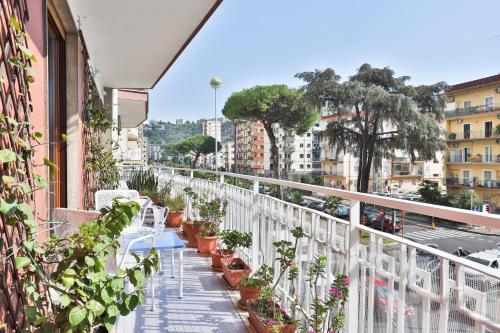 GuestHost - Partenope Stadium House