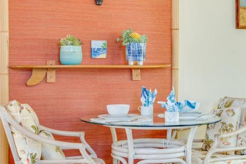 Fotografie z fotogalerie ubytování Polynesian Shores 111 · PS 111 Updated Condo w Ocean Views Pool v destinaci Kahana