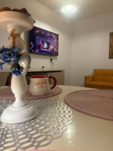 TV a/nebo společenská místnost v ubytování Pohulanka Old City - parking & balcony