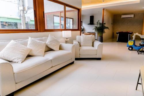 Et opholdsområde på Holmestay-Best location! Comfort room!