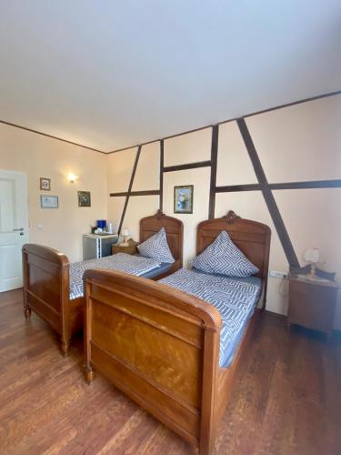 Ένα ή περισσότερα κρεβάτια σε δωμάτιο στο Hotel An der Lantert