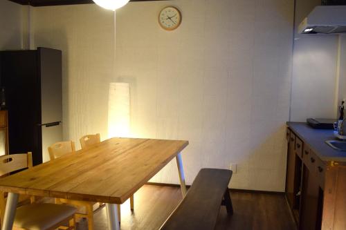 Kuchyň nebo kuchyňský kout v ubytování 大門幸慈庵