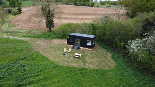 Parcel Tiny House Brosse 1, pleine nature proche de Sancerre