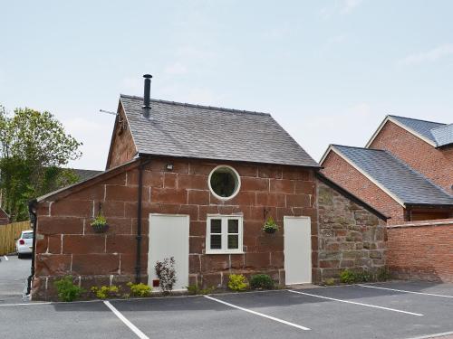 Budova, kde se prázdninový dům nachází