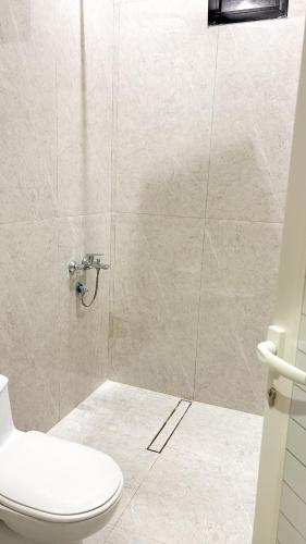 Koupelna v ubytování شقة مميزة بغرفة نوم وصالة