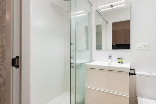 Brand New Design Studio - Alameda Square