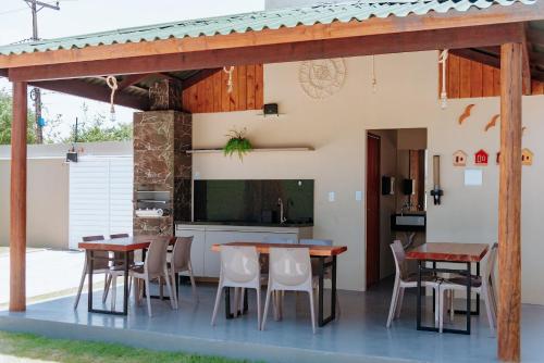 Φωτογραφία από το άλμπουμ του Chalé Aconchegante em Itacimirim prox Praia σε Itacimirim