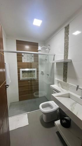 Et badeværelse på Casa em Diamantina