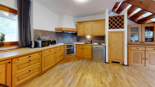 MABERO Penthouse 101